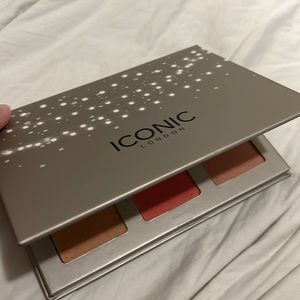 Iconic London Blaze Chaser